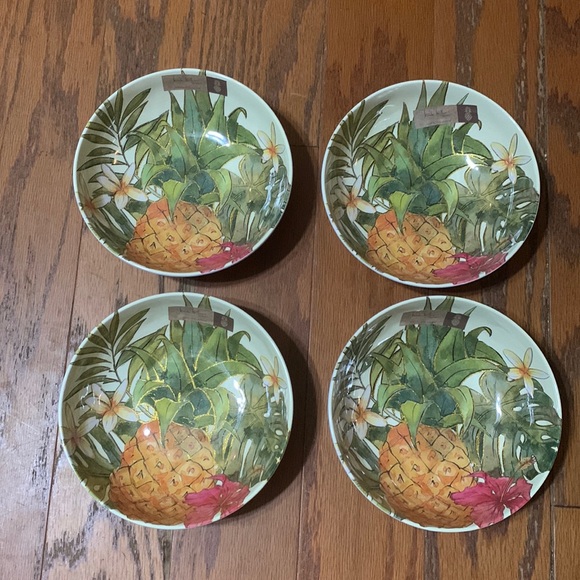 NICOLE MILLER- Home Collection- Pineapple 🍍 & Hibiscus 🌺 Designed Bowls - Picture 1 of 4
